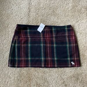 Abercrombie Plaid Skirt Size 2 NWT